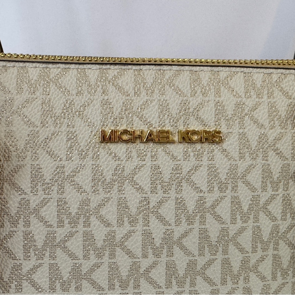 Michael Kors Charlotte Large Pale Gold Tote Bag - Picture 2 of 8